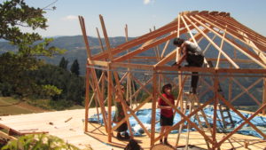 Autoconstruire une Heliyourte Classique chez soi